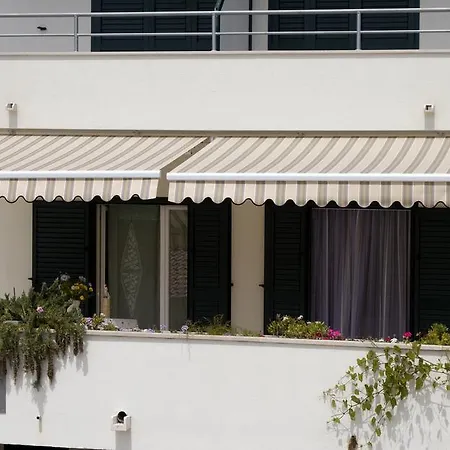 Stipe Plazibat Apartman *