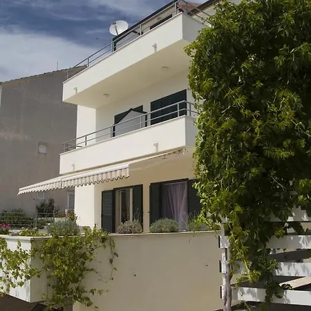 Stipe Plazibat Apartment *